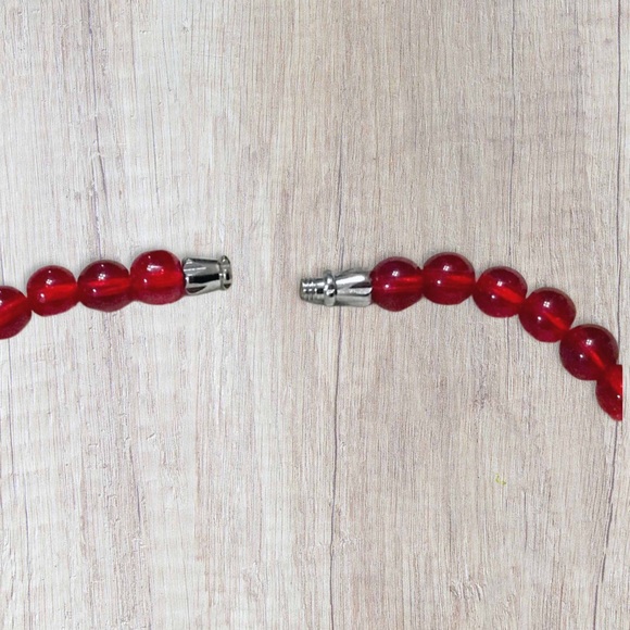 Gorgeous Garnet Bead Necklace - Picture 3 of 3
